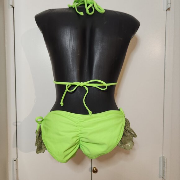 Anemone 2 piece lime green ruffled lace bikini size Medium - Picture 3 of 4